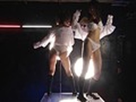 美巨乳女子校生ストリップダンス　サンプル画像03